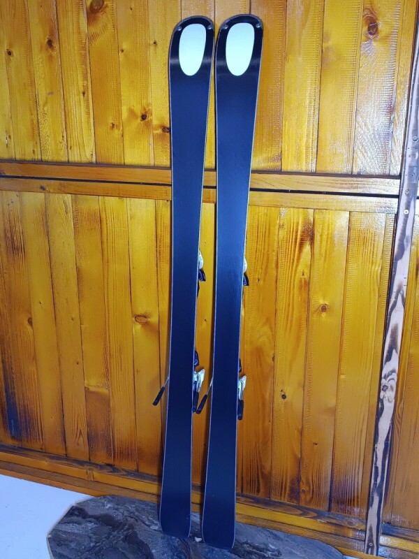 LYŽE KASTLE QUARTZ 72 144CM